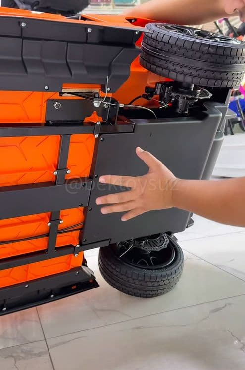 Детская машина Lamborghini Revuelto 24V 2-местная до 14 км/ч до 110 кг — 7