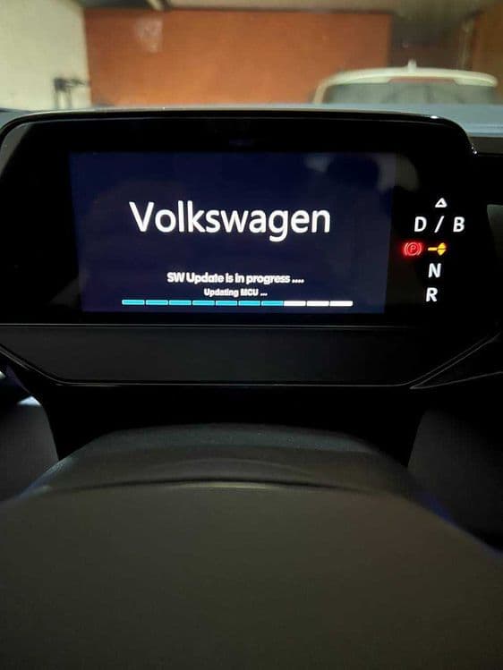 Диагностика, обслуживание Volkswagen ID3 ID4 ID6 чёрный экран — 3