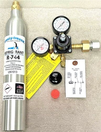 Avto ac R744 UN1013 zaprafka — 3