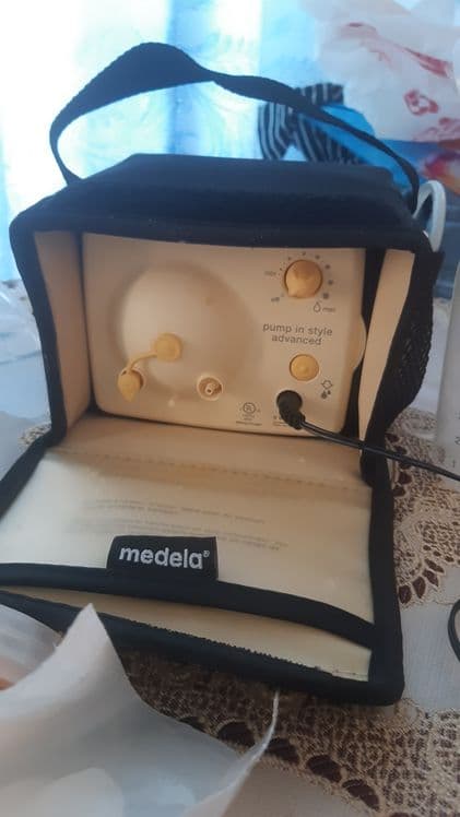 Электрический молокоотсос medela — 1