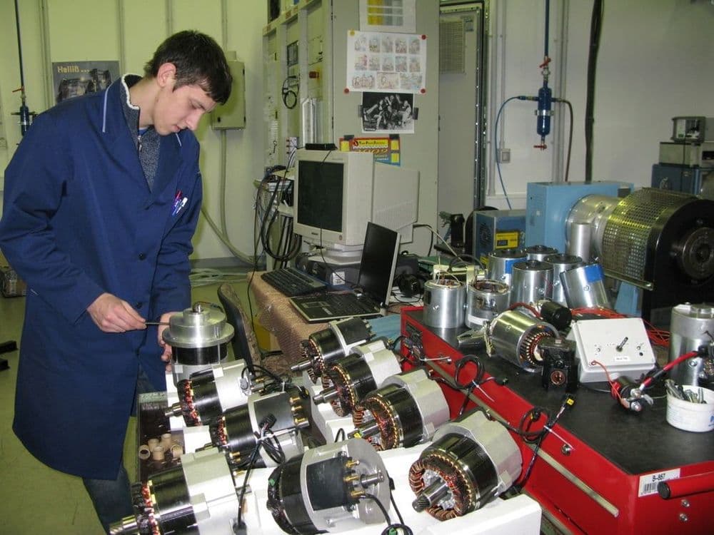 avto elektrik +  vulkanizatsa vizf вулканизация на выезд — 2