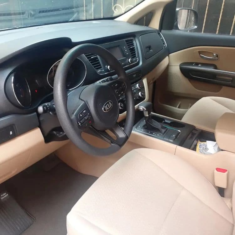 Химчистка авто  салона  полировка  авто  кузова Аксия 600000 сум — 2