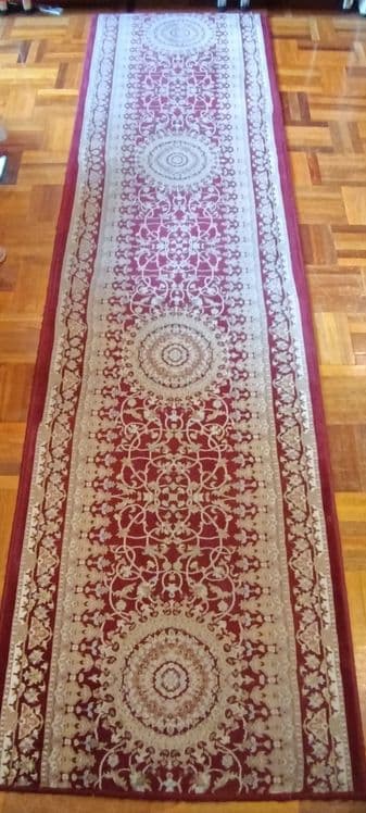 Продается 2 красных ковра (1 ковер без фото) — 1