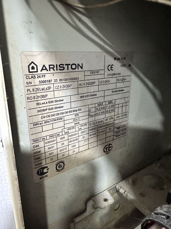 Продается двухконтурный котел Ariston 24 — 4