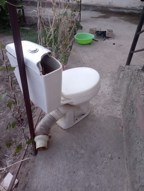 Унитаз бор сотилади — 3