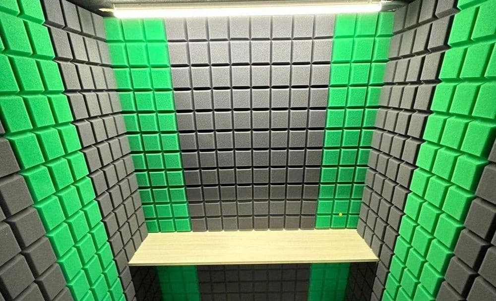 Акустические поролони , студия, кинотеатр, эхо, шум, звук. — 1
