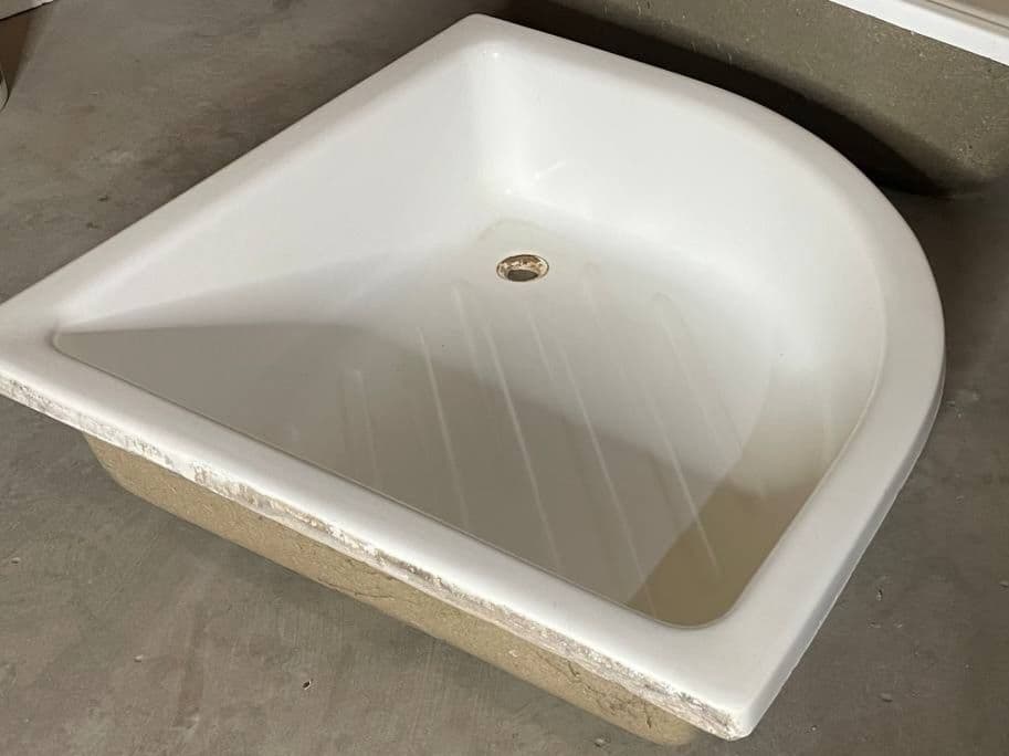 Керамический душевой поддон 89×89см — 2
