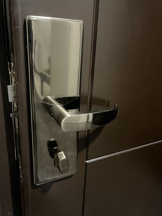 Двери для гостиниц с электронными замками Турция оптом — 3