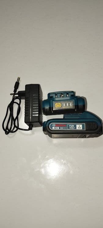 Шуруповерт DeWalt 48V PRO — 3