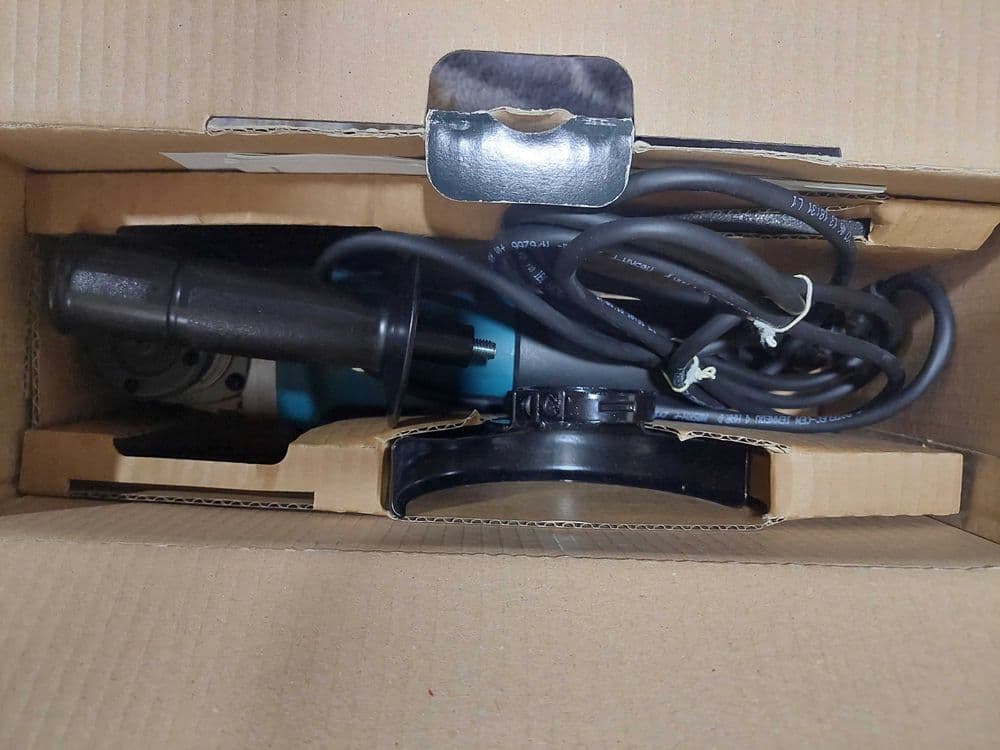 углошлифовальная машина-болгарка MAKITA  9558HN - НОВЫЙ — 4