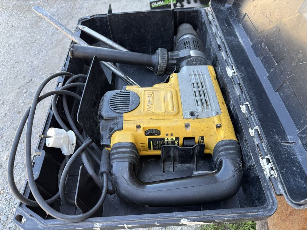 * DeWalt D25730-QS оригинальный мощный перфоратор - отбойник в хорошем — 2