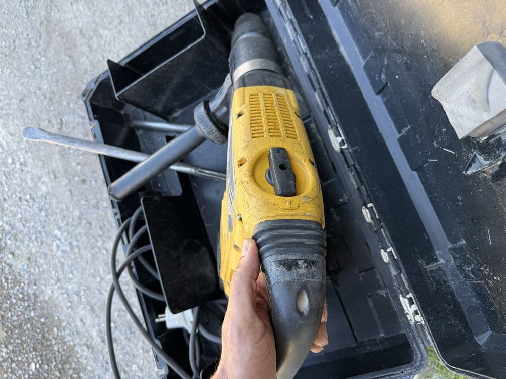 * DeWalt D25730-QS оригинальный мощный перфоратор - отбойник в хорошем — 4
