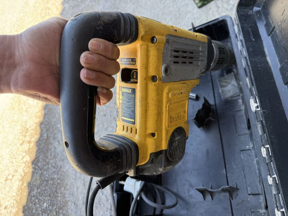 * DeWalt D25730-QS оригинальный мощный перфоратор - отбойник в хорошем — 5