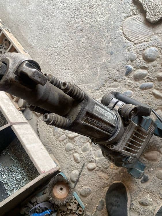 Отбойник молоток Bosch GSH 16 professional — 4