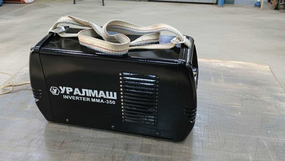 Сварочный аппарат Уралмаш Инверторного типа ММА-350 — 1