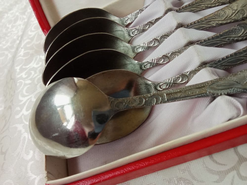 Ложки мельхиоровые , нержавеющая сталь , ножи  СССР — 3