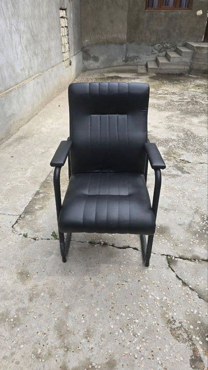 Stul karvon sotiladi — 1