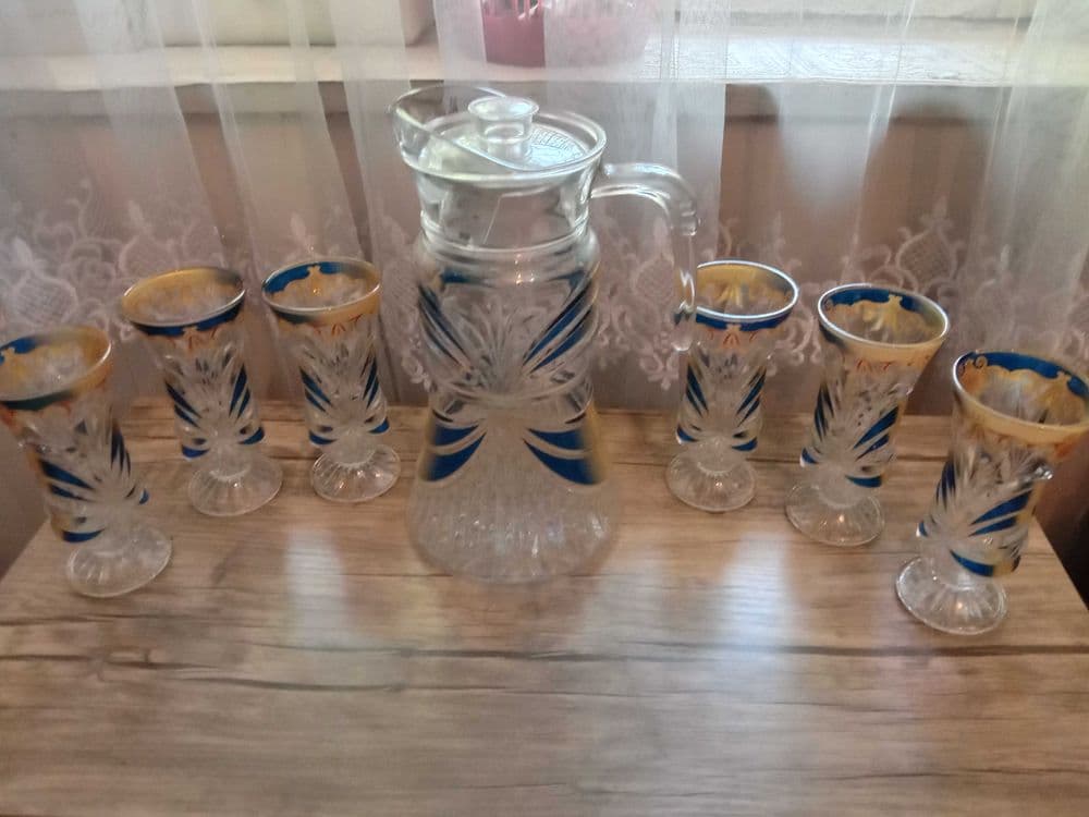продается  посуда  графин сахарницы — 1