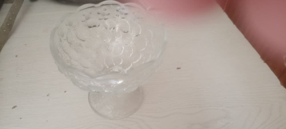 Посуда, очки для телевизора +0,5, косметичка новая — 2