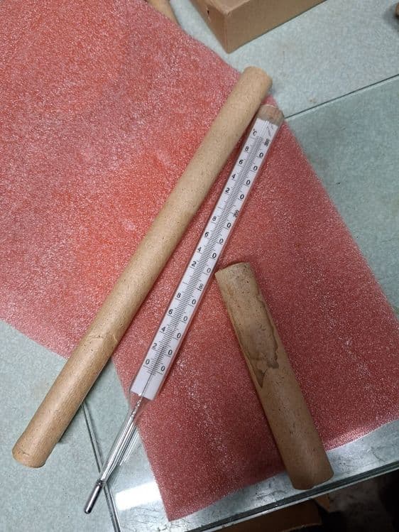 Стеклянный ртутный термометр ТТ. — 2