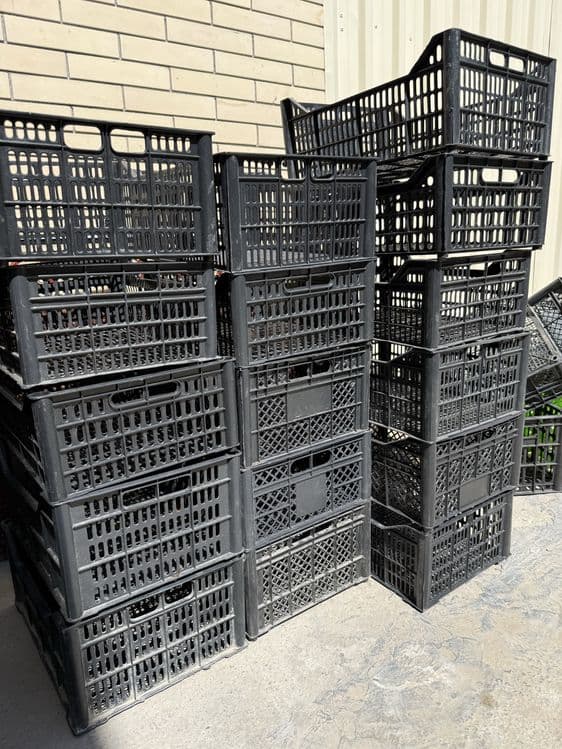 Yashik plasmast va taxta sotilati-Продайотся яшики — 1