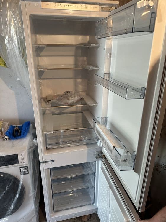 Yangi xaladinik srochna sotiladi