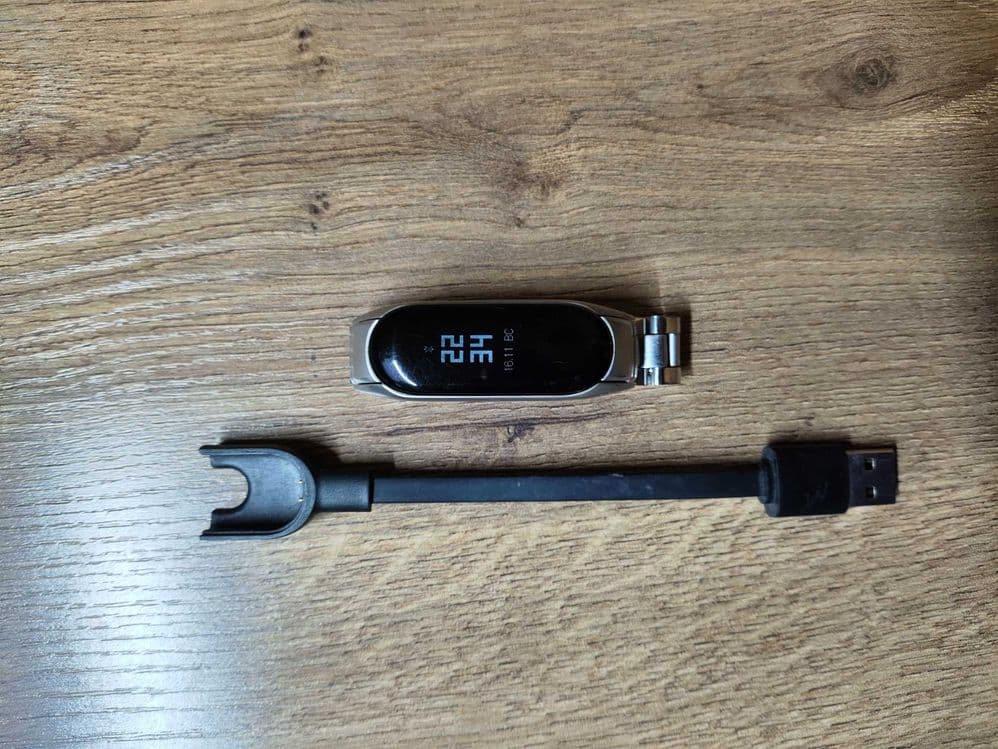 Продается Xiaomi Mi Band 3, в хорошем состоянии — 1