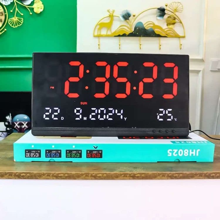 Часы электронные настенные 47.5×25.3 см, зелёные и красные цифры — 4