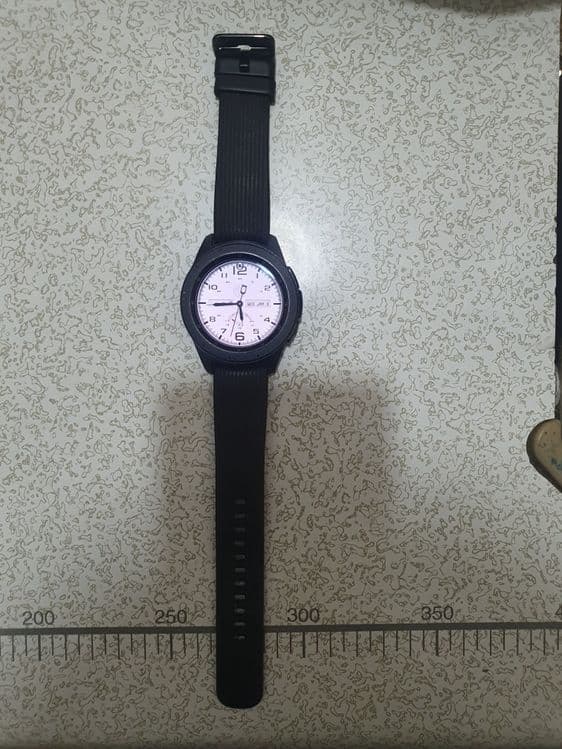 Samsung Galaxy Watch 42mm с сенсорным Super Amoled экраном — 1