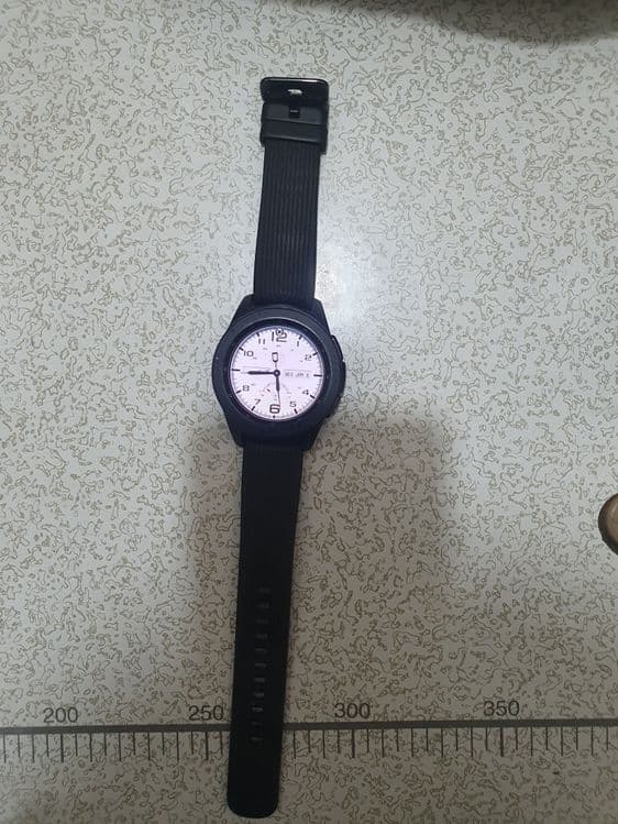Samsung Galaxy Watch 42mm с сенсорным Super Amoled экраном — 2