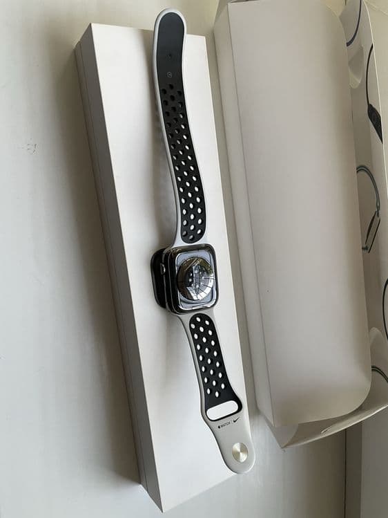 Apple watch 8 45mm stainless steel. Simkartalik. — 6