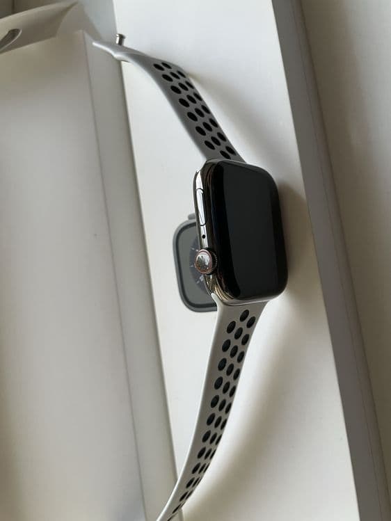 Apple watch 8 45mm stainless steel. Simkartalik. — 7