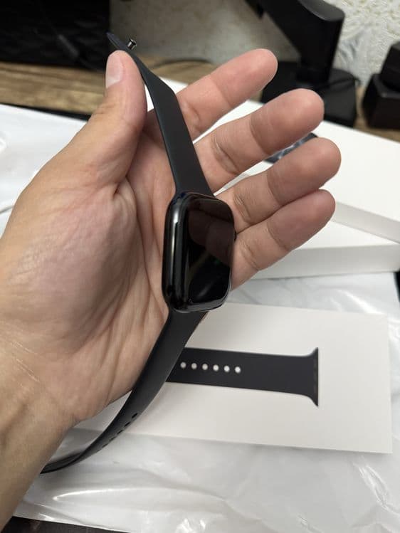 Iwatch 11. 46 mm Black. — 5