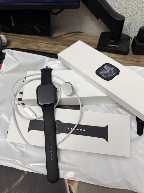 Iwatch 11. 46 mm Black. — 6
