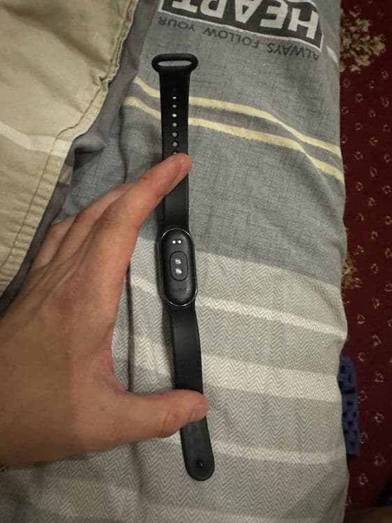 Часы, браслет miband8 — 1