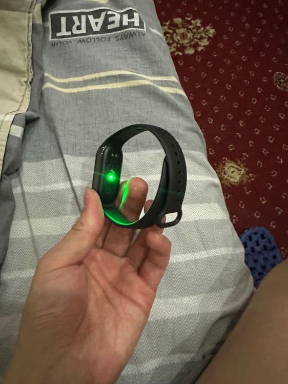 Часы, браслет miband8 — 2