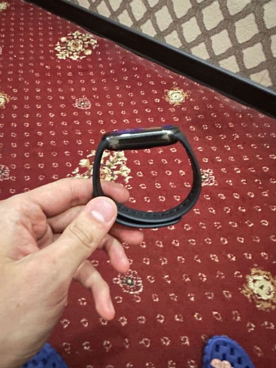 Часы, браслет miband8 — 3