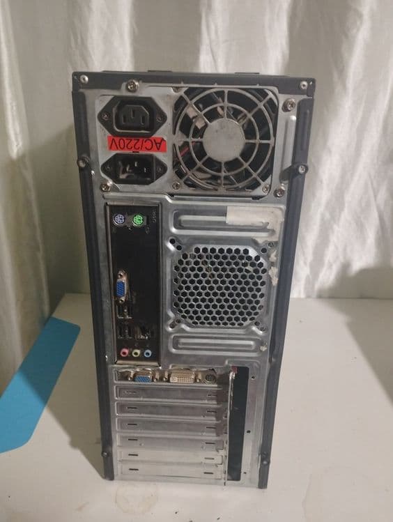 Lg Kampiyutr sotiladi — 1