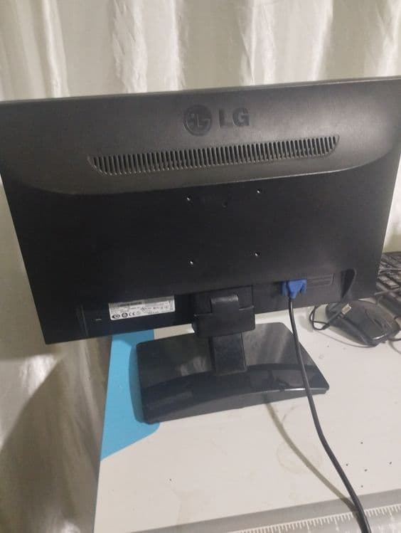 Lg Kampiyutr  sotiladi — 2