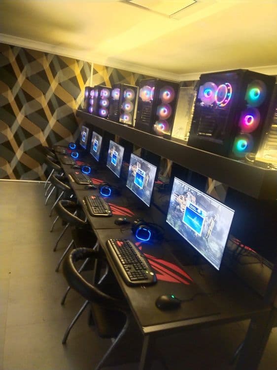 10ta kompyuter 1ta server bilan — 2