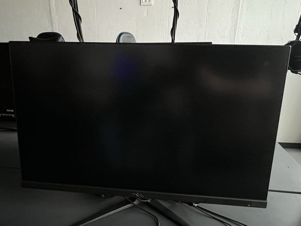 Kampyuter sotiladi hamma jixozlari bn 14 takapyuter 

видеокарта NVIDI — 1
