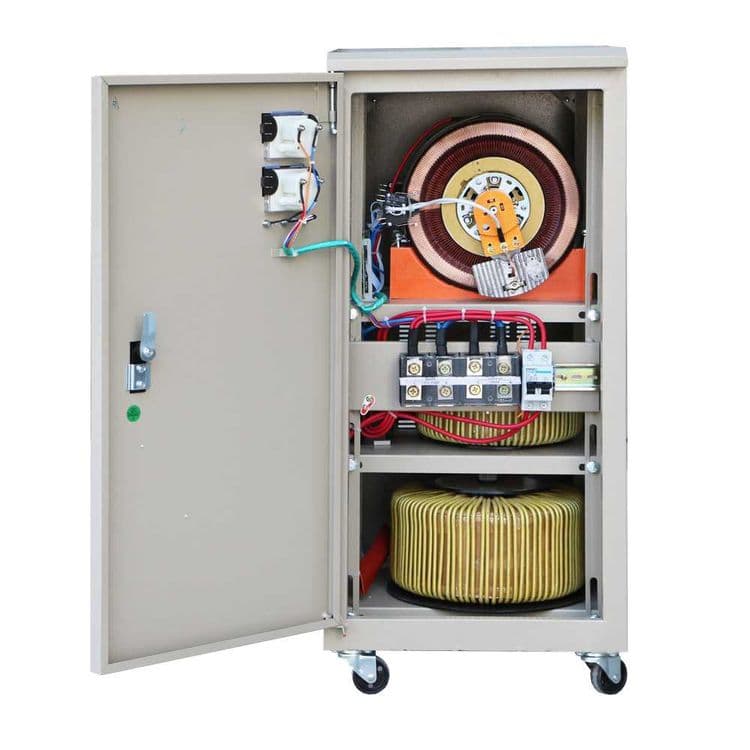 Стабилизатор напряжения GRANDFAR SVC-15000VA Гарантия - 24 месяцев — 2