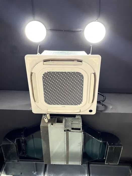 Кассетный кондиционер Midea 48,000 (220) btu Kita Inverter. — 2