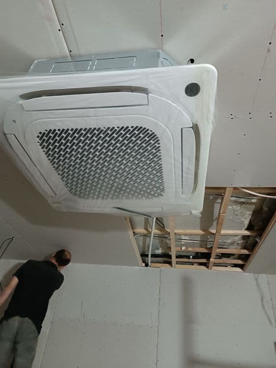 Кондиционер колонный Welkin Midea — 3