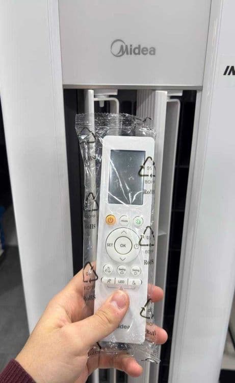 Кондиционер колонный Midea 24m — 6