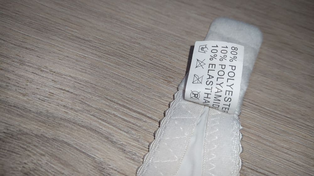 Бюстгальтер на девушку. — 6