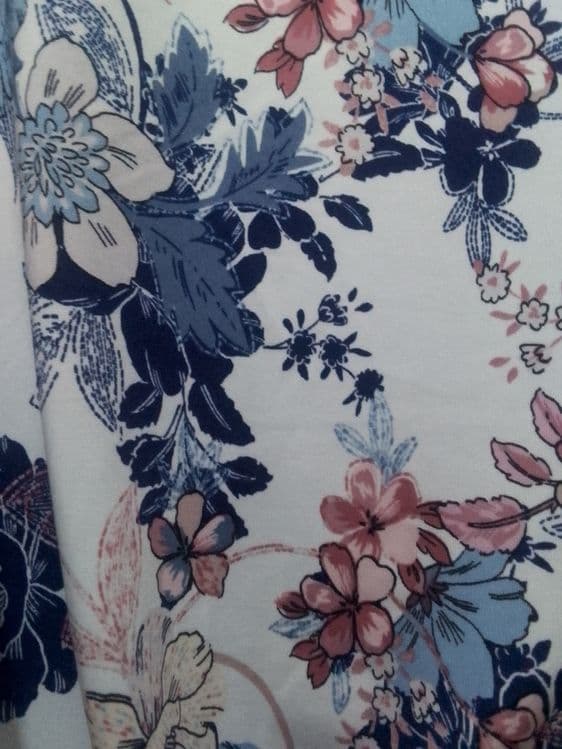 Продам красивую лёгкую кофточку — 3
