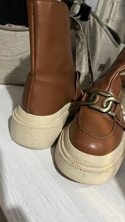 Kiymlar sotiladi — 5