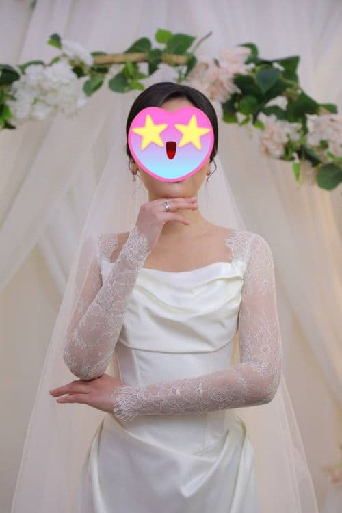 Никоҳ кўйлаги сотилади. — 2