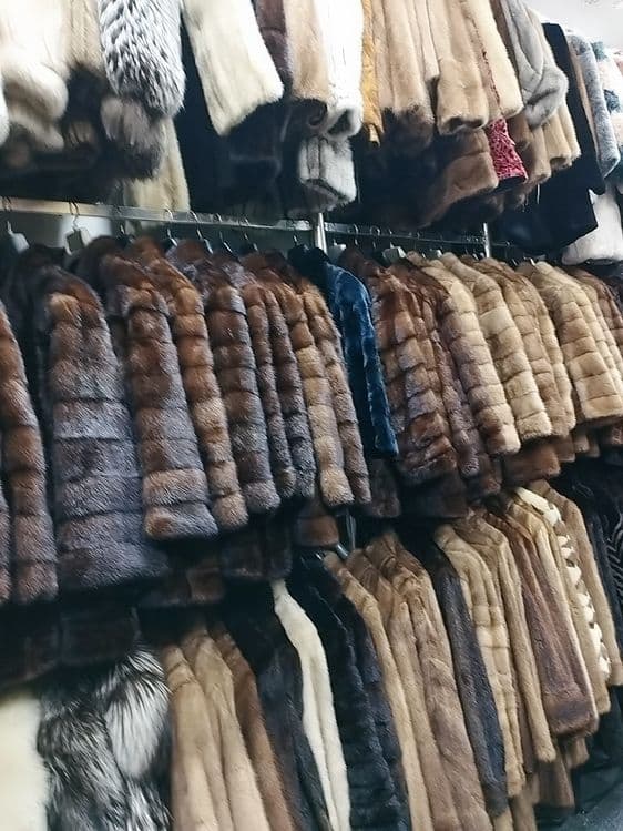 Жилетки,шубы новые  мех норка 50,52,54,56размер есть — 6